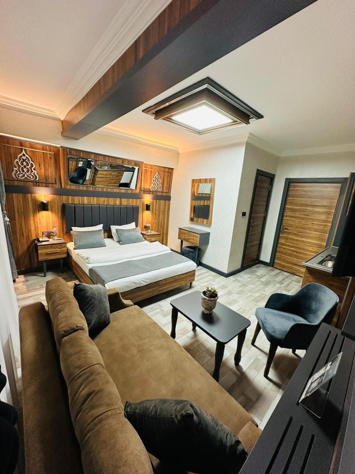Taksim La Serena Hotels Istanbul Bagian luar foto